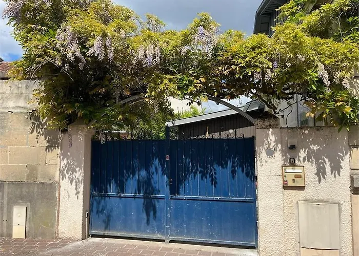 La Petite Dependance Casa de Férias Le Bouscat